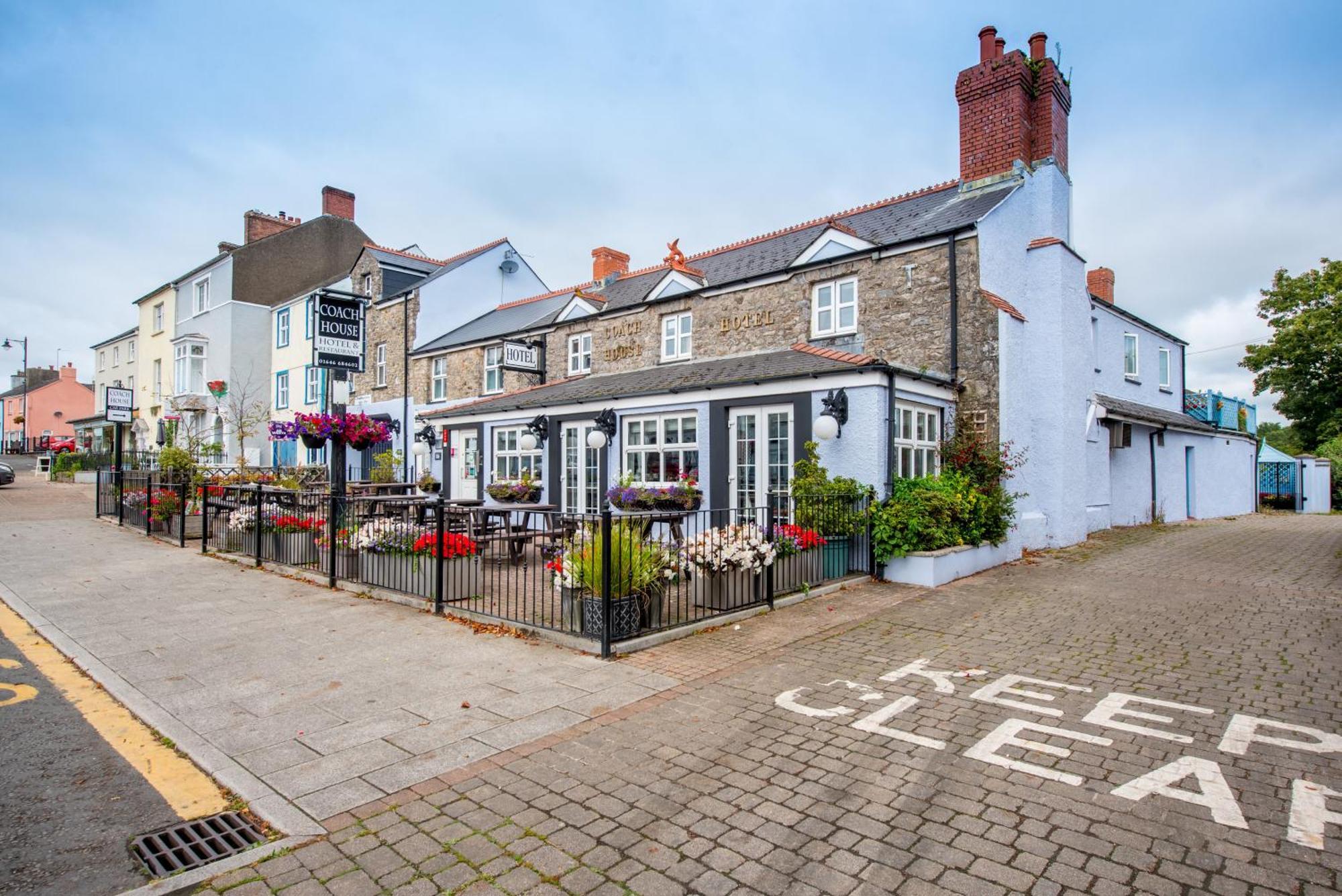 The Coach House Hotel Pembroke Exterior photo